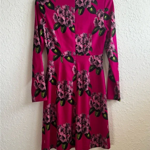 Hobbs London Bea Magenta Floral
Sheath Pencil Long Sleeve Dress - Picture 2 of 5